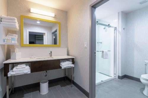 Hampton Inn & Suites Dallas East - image 42