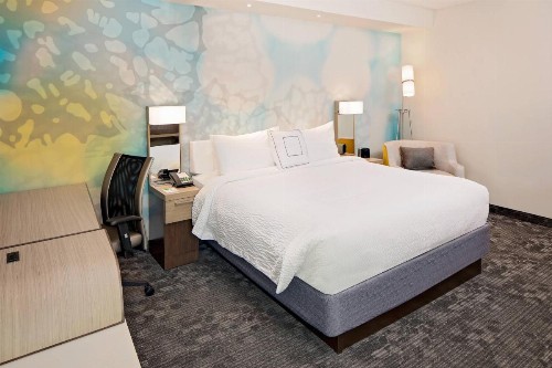 Courtyard by Marriott Dallas Downtown/Reunion District - image 11