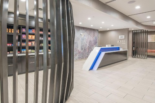 SpringHill Suites Dallas Central Expressway - image 11