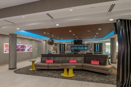 SpringHill Suites Dallas Central Expressway - image 16