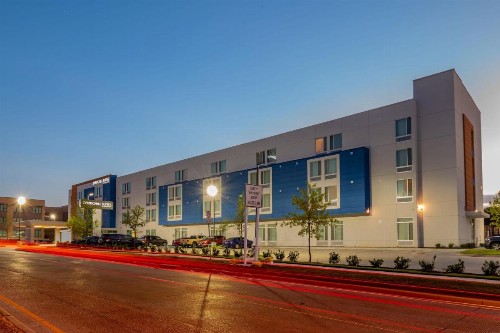 SpringHill Suites Dallas Central Expressway - image 2