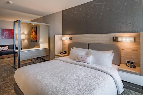SpringHill Suites Dallas Central Expressway - image 22