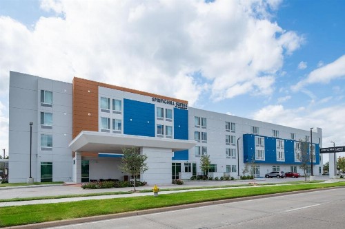 SpringHill Suites Dallas Central Expressway - image 5