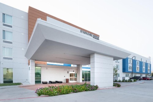 SpringHill Suites Dallas Central Expressway - image 7