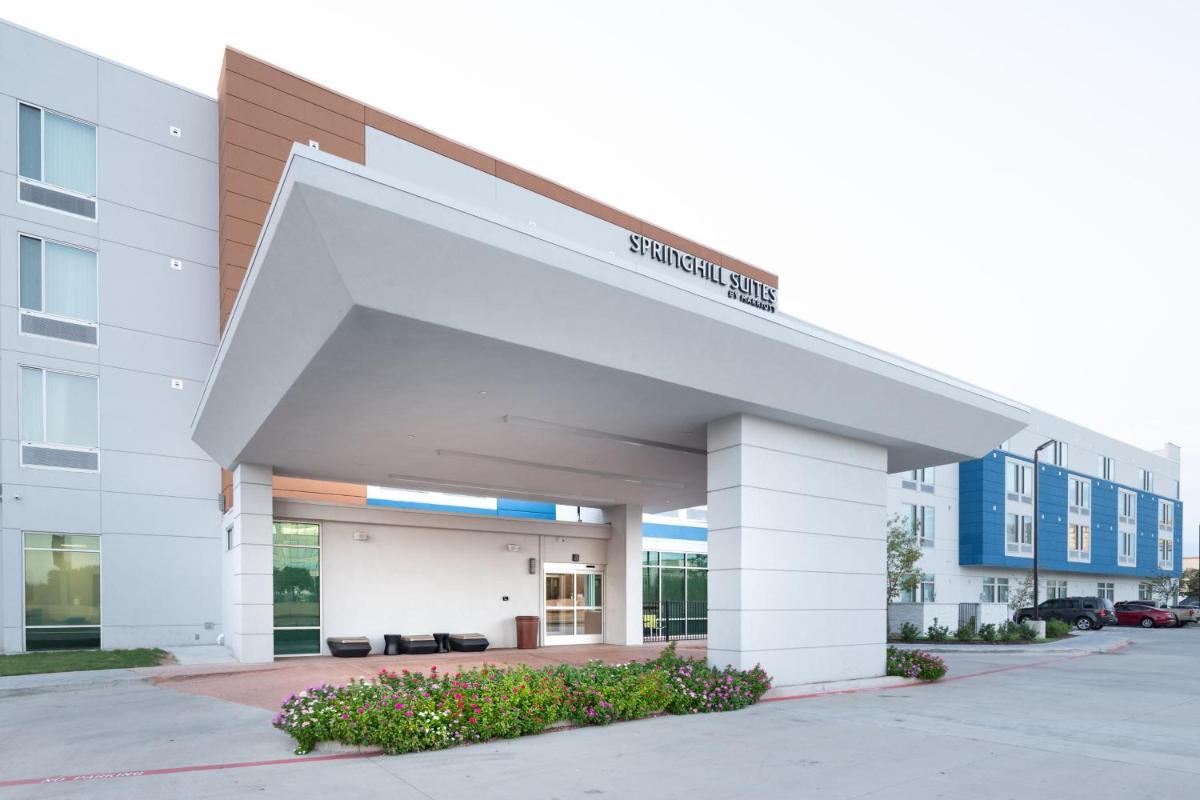 SpringHill Suites Dallas Central Expressway - image 7
