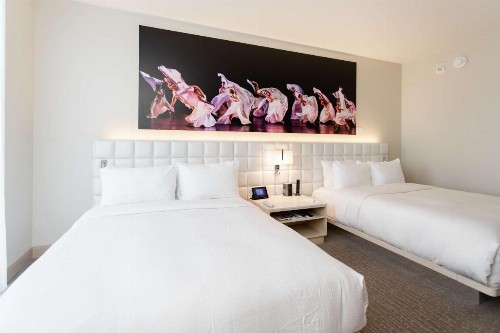 HALL Arts Hotel Dallas Curio Collection by Hilton - image 11