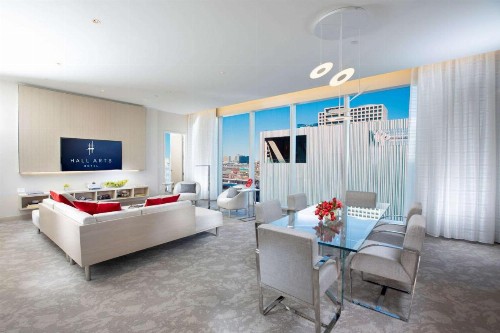 HALL Arts Hotel Dallas Curio Collection by Hilton - image 23