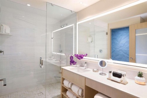 HALL Arts Hotel Dallas Curio Collection by Hilton - image 45