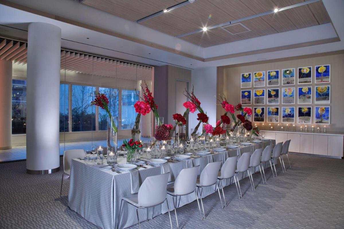 HALL Arts Hotel Dallas Curio Collection by Hilton - image 5