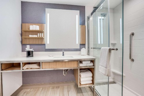 Hilton Garden Inn Dallas-Central Expy/North Park Area Tx - image 26