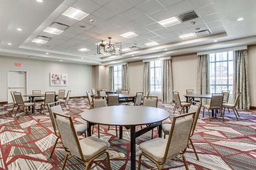 Hilton Garden Inn Dallas-Central Expy/North Park Area Tx - image 32