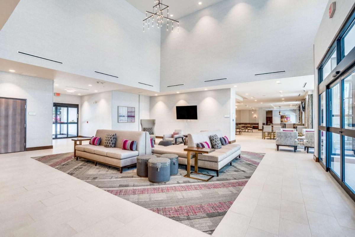 Hilton Garden Inn Dallas-Central Expy/North Park Area Tx - image 6