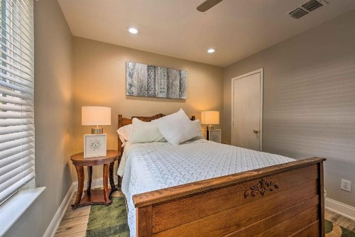 Updated Uptown Dallas House - 2 Miles to Downtown! - image 7