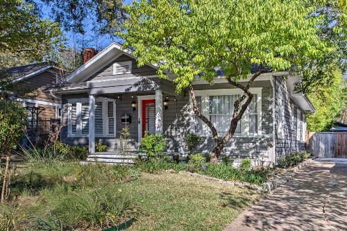 Couples Retreat with Deck Less Than 1 Mi to Lower Greenville! - image 9