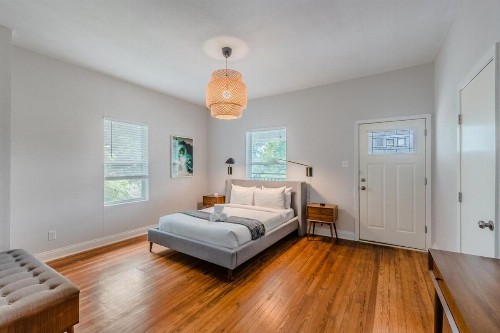 Abode Dallas - The Cedars Downtown - image 10