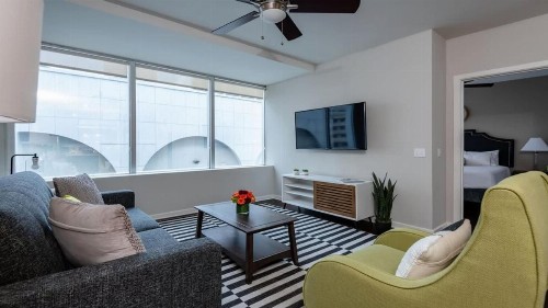 CozySuites Great Sky Pool in Dallas 2BR 2BA