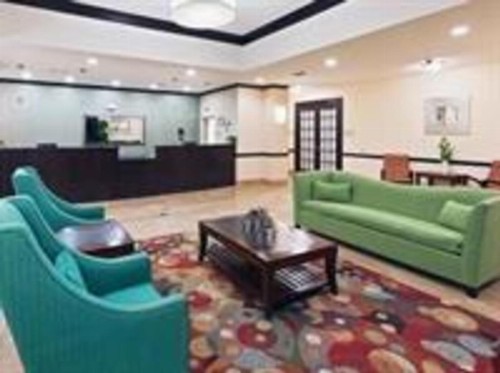 La Quinta Inn and Suites Cedar Hill