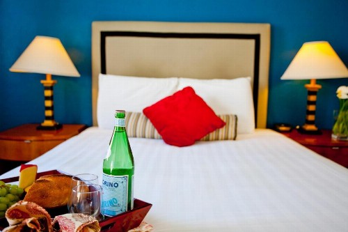 Alpine Inn & Suites - image 23