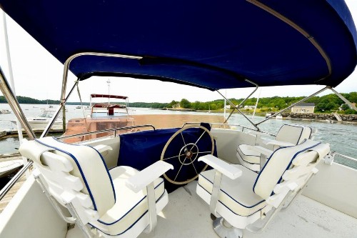Nebi the Floating Hotel