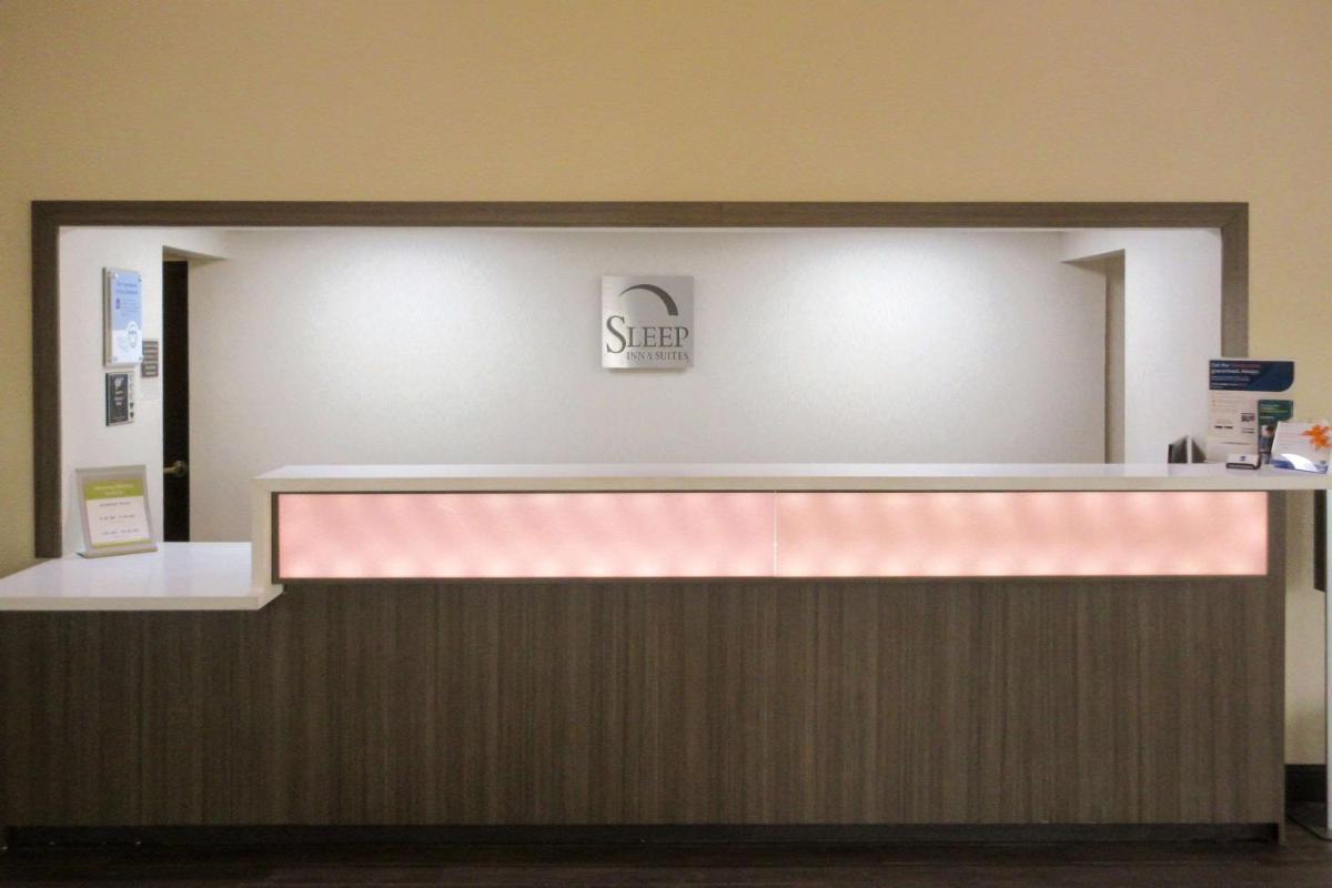 Sleep Inn & Suites Dania Beach - image 4