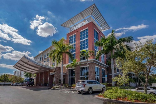 Cambria Hotel Ft Lauderdale Airport South & Cruise Port - image 2