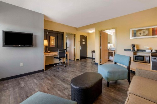 Cambria Hotel Ft Lauderdale Airport South & Cruise Port - image 27