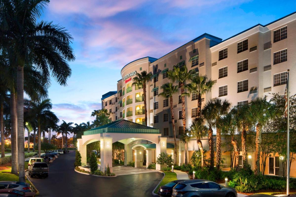 Courtyard by Marriott Fort Lauderdale Airport & Cruise Port - main image