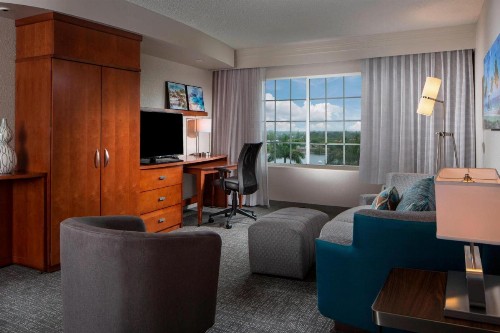 Courtyard by Marriott Fort Lauderdale Airport & Cruise Port - image 14
