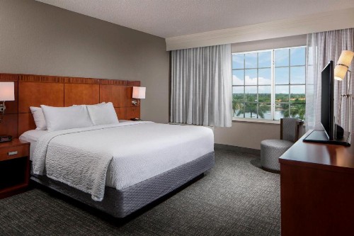 Courtyard by Marriott Fort Lauderdale Airport & Cruise Port - image 15