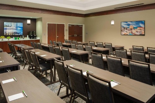 Courtyard by Marriott Fort Lauderdale Airport & Cruise Port - image 33