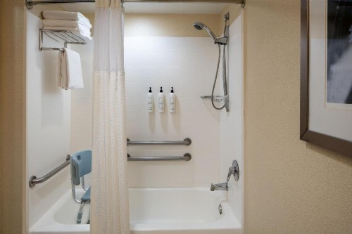 SpringHill Suites Fort Lauderdale Airport - image 18