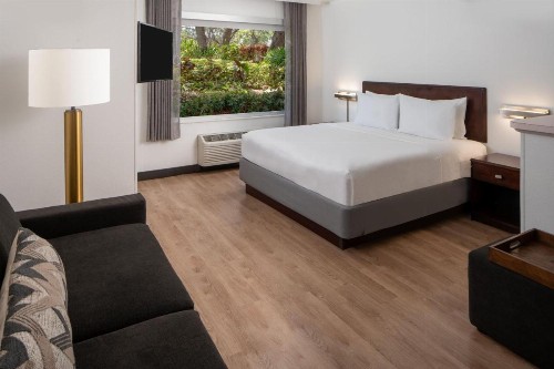 SpringHill Suites Fort Lauderdale Airport - image 28