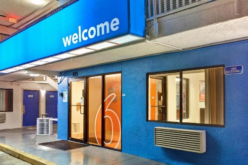 Motel 6 Dania Beach - image 13