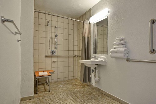Motel 6 Dania Beach - image 21