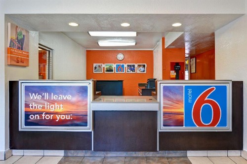 Motel 6 Dania Beach - image 22