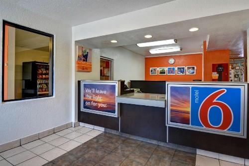 Motel 6 Dania Beach - image 23