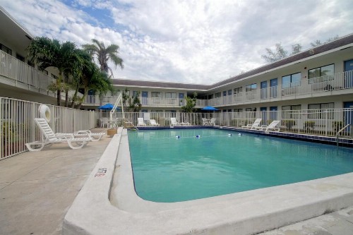 Motel 6 Dania Beach - image 28