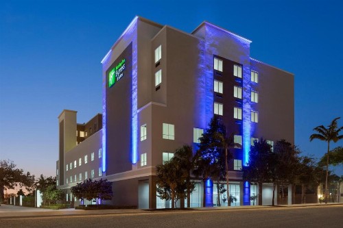 Holiday Inn Express Fort Lauderdale Airport South an IHG Hotel - image 29