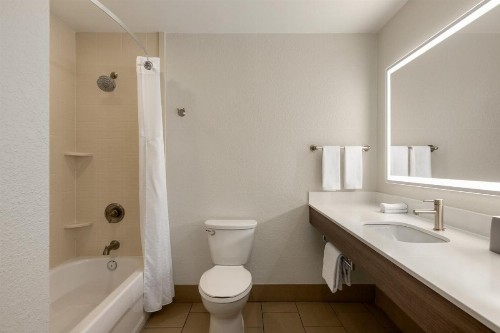 Holiday Inn Express Fort Lauderdale Airport South an IHG Hotel - image 35