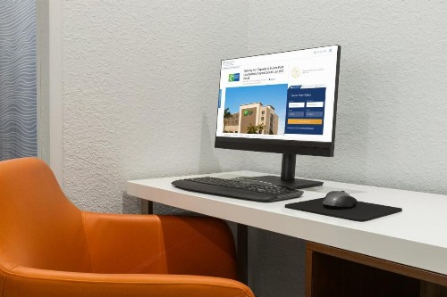 Holiday Inn Express Fort Lauderdale Airport South an IHG Hotel - image 42