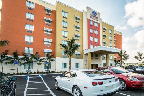Comfort Suites Fort Lauderdale Airport South & Cruise Port - image 21