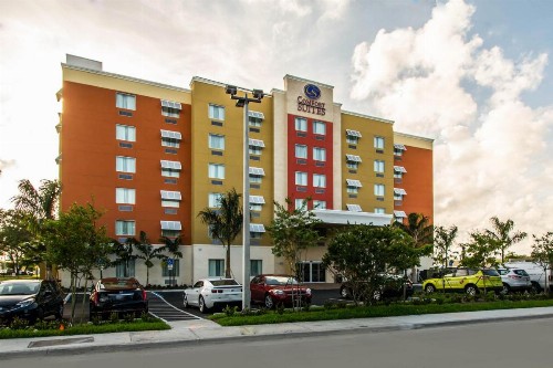 Comfort Suites Fort Lauderdale Airport South & Cruise Port - image 38