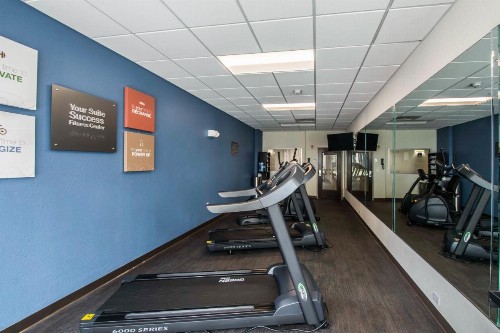 Comfort Suites Fort Lauderdale Airport South & Cruise Port - image 8