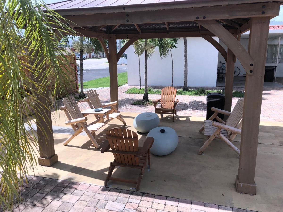 Stay Inn Dania Beach - image 3