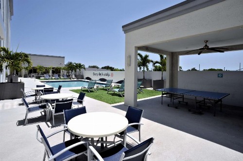 Hotel Dello Ft Lauderdale Airport Tapestry Collection by Hilton - image 13