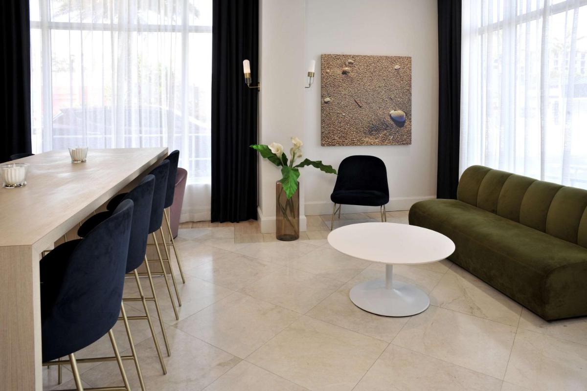 Hotel Dello Ft Lauderdale Airport Tapestry Collection by Hilton - image 3