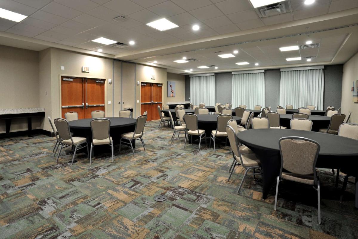 Hotel Dello Ft Lauderdale Airport Tapestry Collection by Hilton - image 5