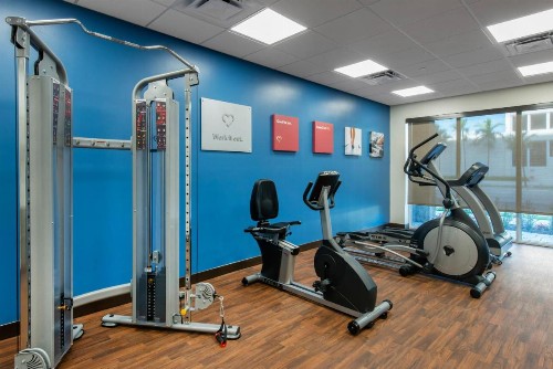 Comfort Suites Fort Lauderdale Airport & Cruise Port - image 16