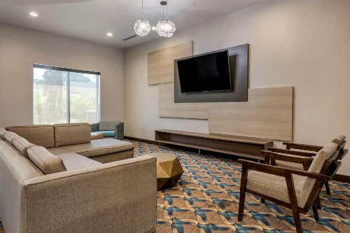 Comfort Suites Fort Lauderdale Airport & Cruise Port - image 44