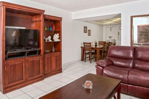 Shell Motel Hollywood - image 36